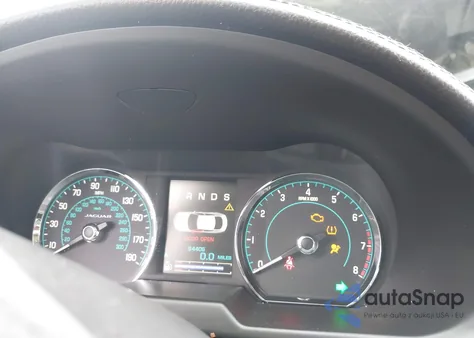 2015 Jaguar Xf 2.0T Premium z USA, uszkodzony, nr VIN SAJWA0FS6FPU86489